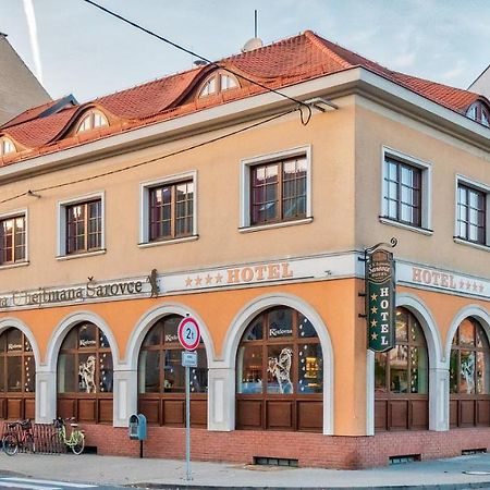 Hotel U Hejtmana Sarovce Uherské Hradiště Exterior foto