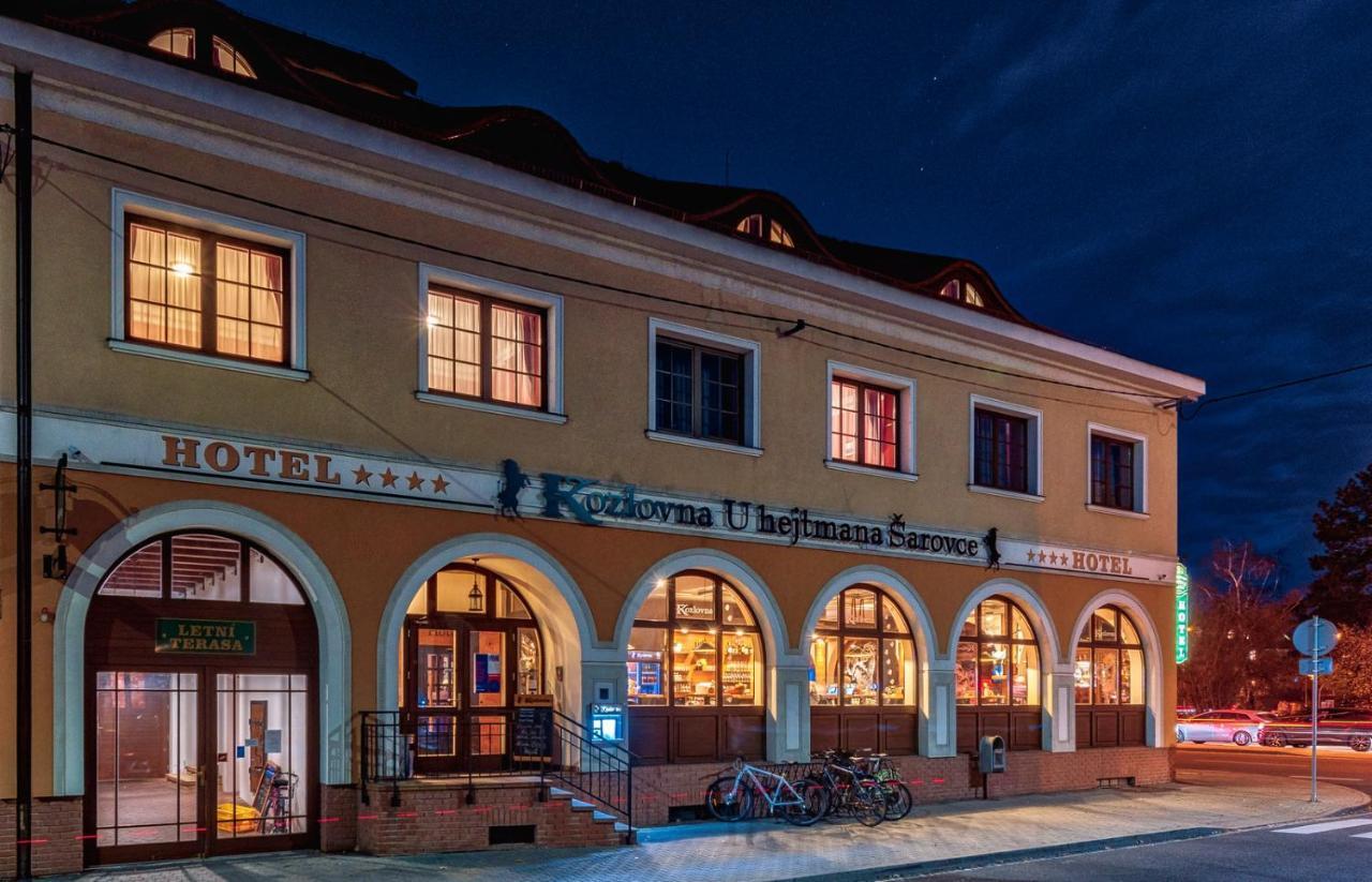 Hotel U Hejtmana Sarovce Uherské Hradiště Exterior foto